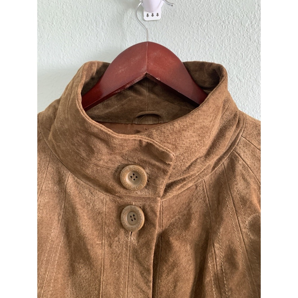 Classic Women's Suede Button-Front Leather Jacket in Brown - Picture 5 of 16